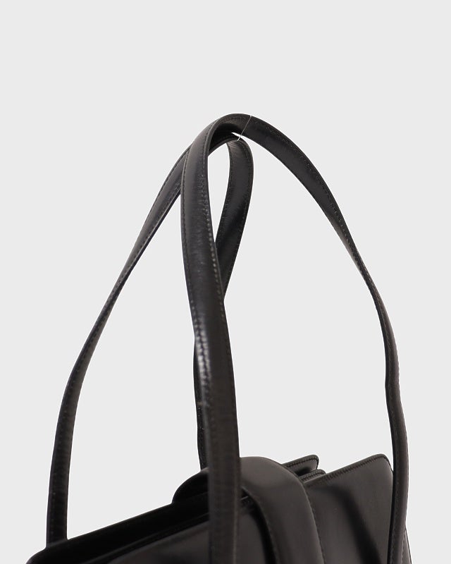 CELINE トリオンフレザーショルダーバッグ | Hedy
