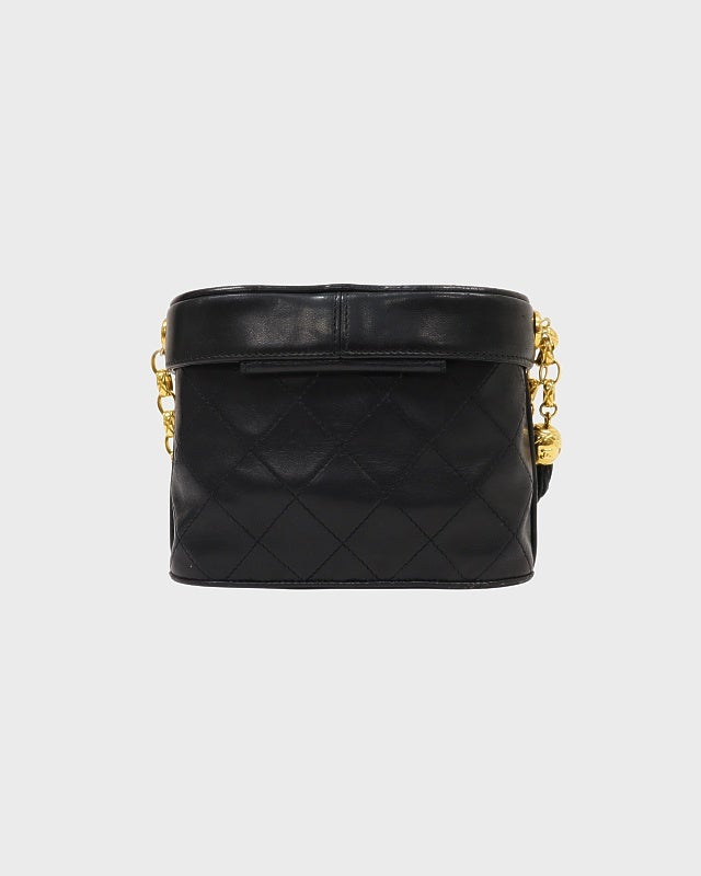 CHANEL  タッセルチェーン　ショルダーバッグ VINTAGE CHANEL/シャネル】 Matelasse タッセルチェーンショルダー