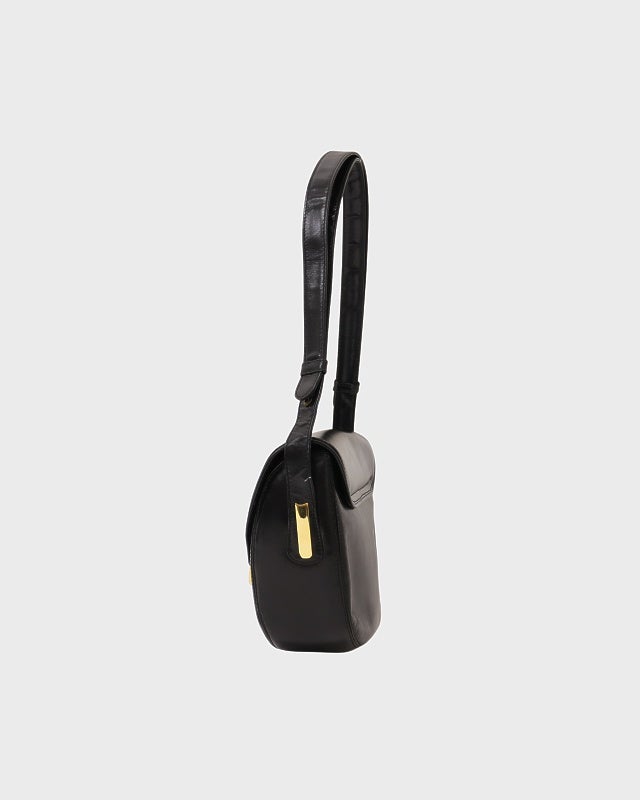 GUCCI GGロゴ金具レザーショルダーバッグ | Hedy