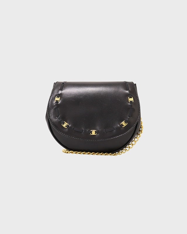 Ferragamo VARA金具レザーショルダーバッグ | Hedy