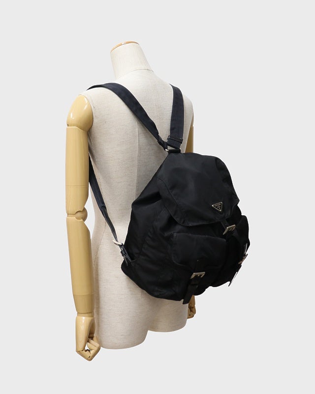 PRADA 三角ロゴ金具ナイロンリュック | Hedy PRADA 三角ロゴ金具ナイロンリュック | Hedy