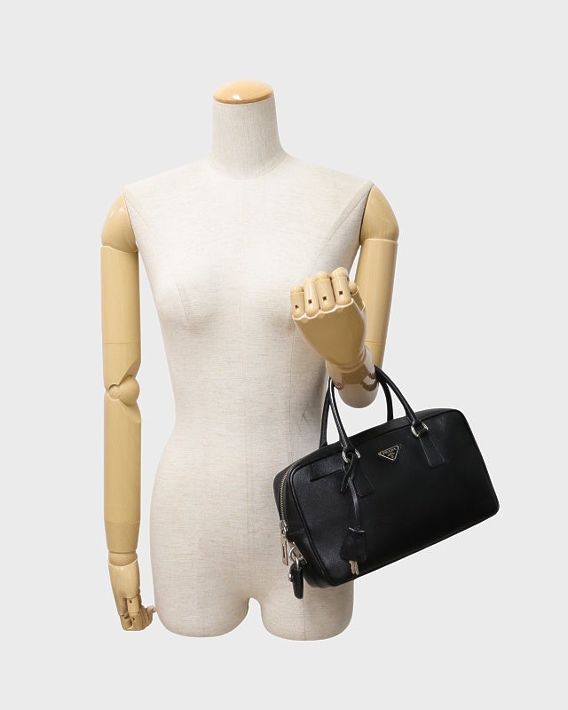 PRADA 三角ロゴ金具サフィアーノレザーハンドバッグ | Hedy