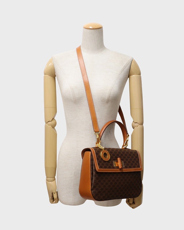 セリーヌ　ショルダーバッグ　2way  マカダム　ターンロック CELINE セリーヌ マカダム ターンロック チャーム レザー 2way
