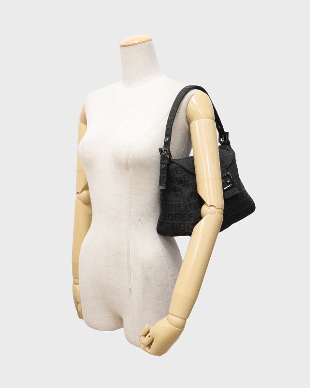 FENDI マンマバケット ズッキーノ ナイロン ハンドバッグ ワンショルダー FENDI - FENDI マンマバケット ズッキーノ ナイロン ハンドバッグ ワン