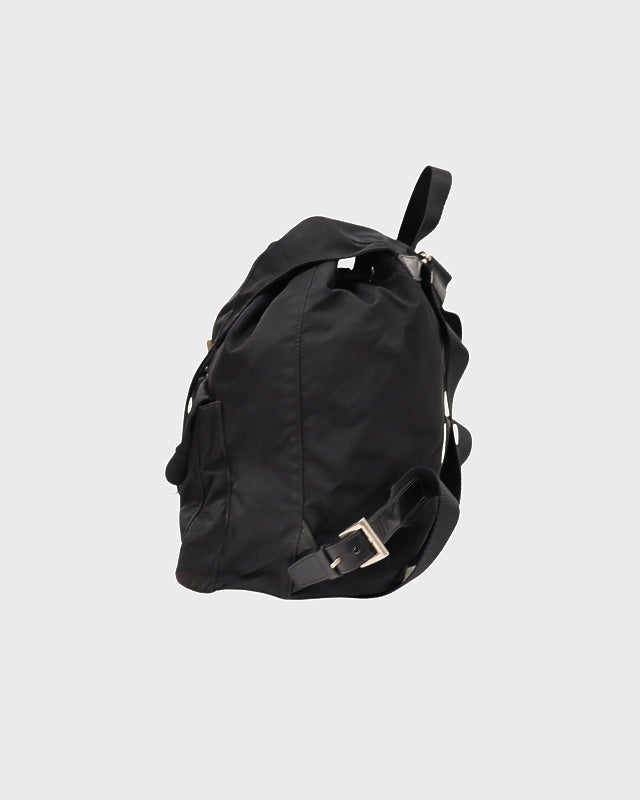 PRADA 三角ロゴ金具ナイロンリュックサック | Hedy