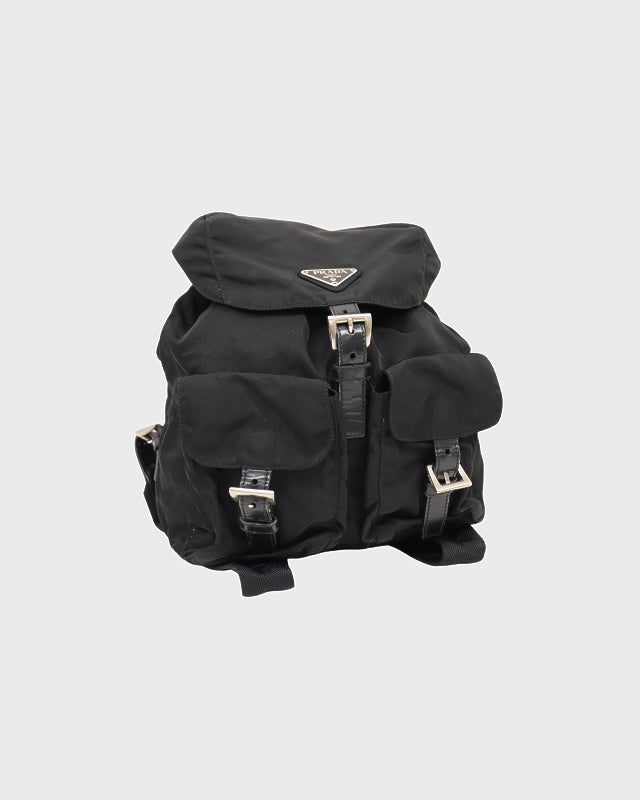 PRADA ナイロン リュック 三角ロゴ　PRADA MILANO ヴィンテージ PRADA 三角ロゴ金具ナイロンリュック | Hedy