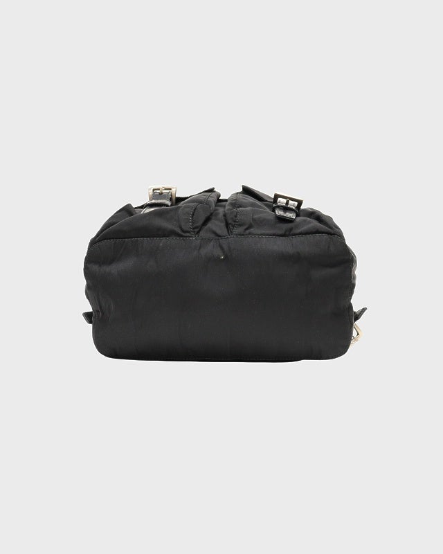 PRADA 三角ロゴ金具ナイロンリュック | Hedy