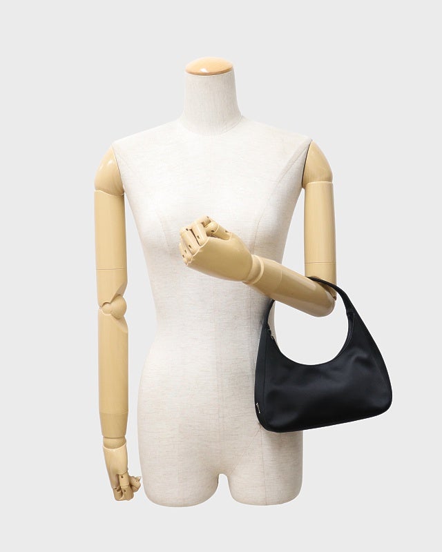 PRADA 三角ロゴ金具サテンミニハンドバッグ | Hedy