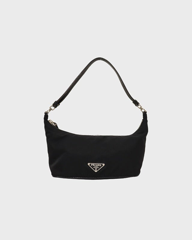 PRADA 三角ロゴ プレート ワンショルダー ショルダーバッグ サテン 中古・古着通販】PRADA (プラダ) 三角ロゴプレートワンショルダー