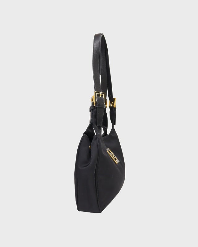 FENDI ロゴ金具ナイロンショルダーバッグ | Hedy