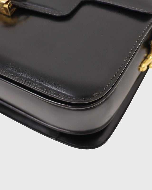 【入手困難】CELINE レザー ショルダーバッグ ブラック 馬車金具 CELINE 馬車金具レザーショルダーバッグ | Hedy