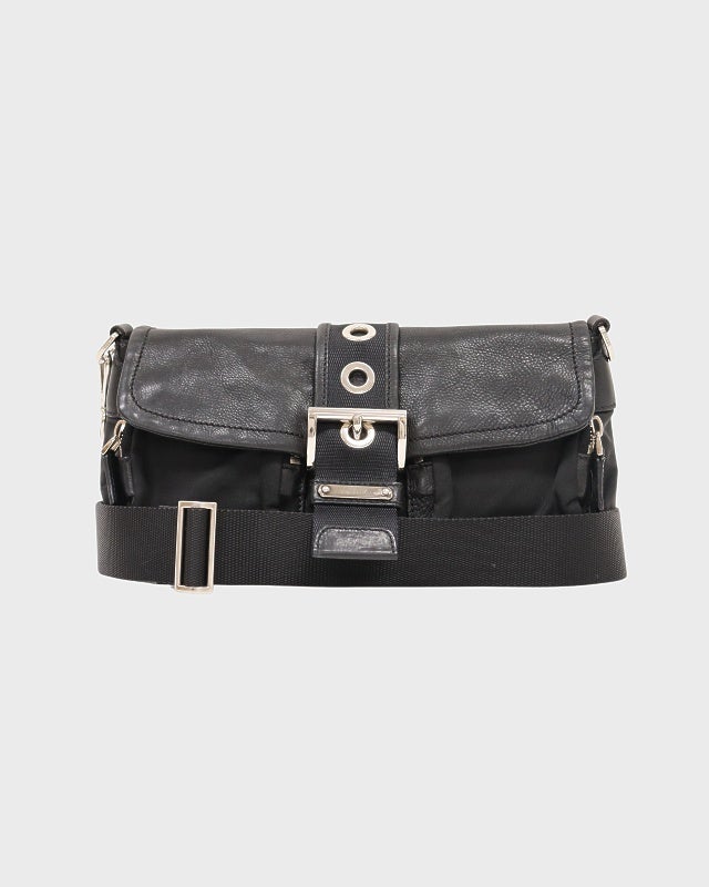 PRADA ボディバッグ 三角プレート ロゴ金具 キャンバス PRADA（プラダ） 極 美品 三角ロゴ プレート 金具 テスート ナイロン
