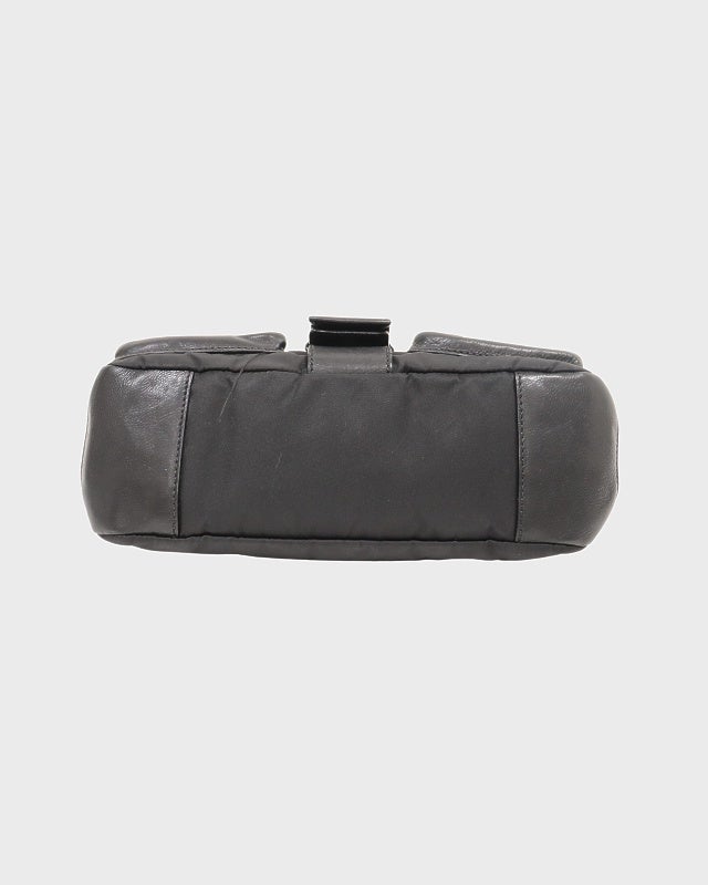 プラダ ショルダーバッグ ワンショルダー ナイロン ロゴ スクエア 茶 ■OH PRADA 三角ロゴ金具ナイロンワンショルダーバッグ | Hedy