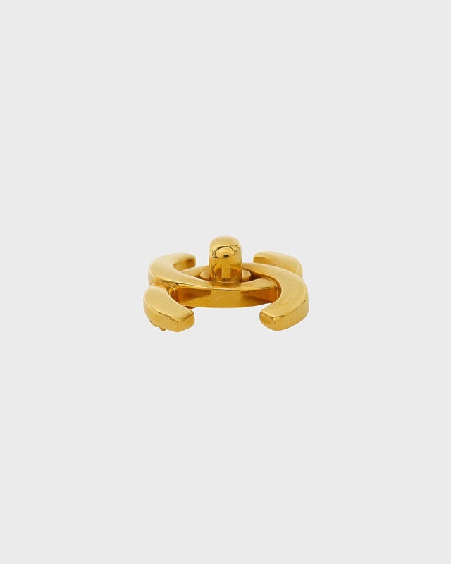 CHANEL COCOターンロックブローチ | Hedy