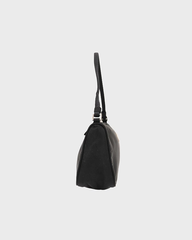 PRADA 三角ロゴ金具ナイロンワンショルダーバッグ | Hedy
