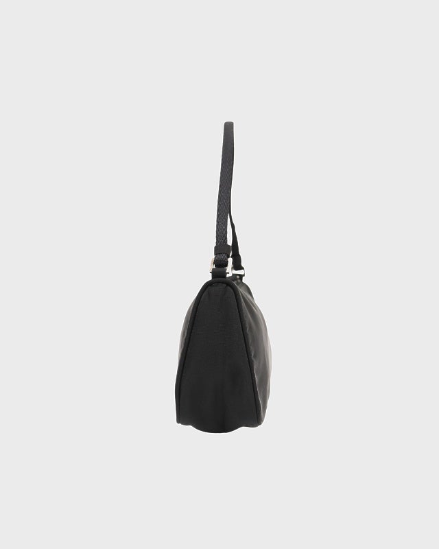 PRADA 三角ロゴ金具ナイロンワンショルダーバッグ | Hedy
