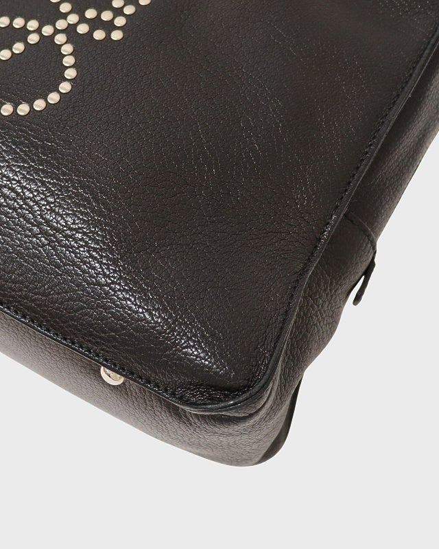 LOEWE アナグラムスタッズレザーハンドバッグ | Hedy