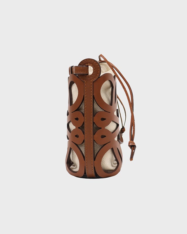 LOEWE アナグラム カットアウトポケットショルダーバッグ | Hedy