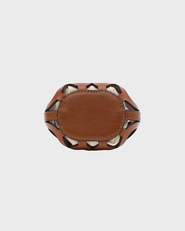 LOEWE アナグラム カットアウトポケットショルダーバッグ | Hedy