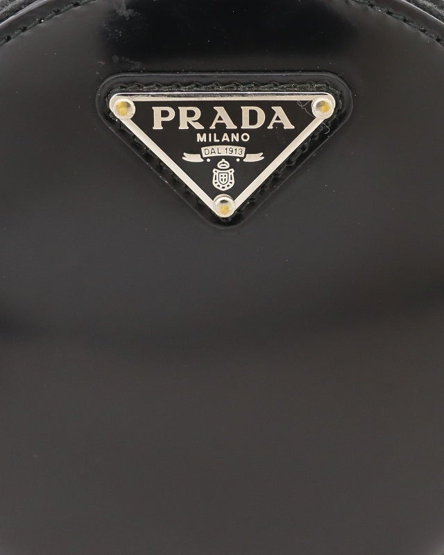 PRADA 三角ロゴ金具ブラッシュドレザーチェーンショルダーバッグ | Hedy