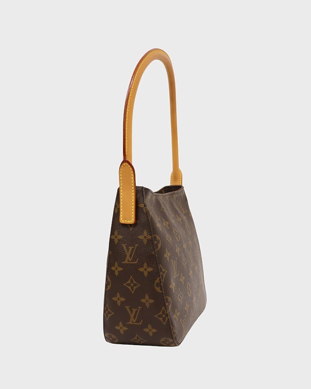 LOUIS VUITTON⭐️ルーピング LOUIS VUITTON この前御堂筋で買った ルーピング😉 発売当初はなかなか