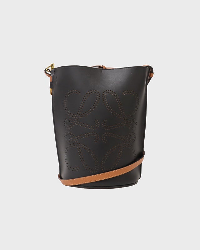 LOEWE アナグラム ゲートバケット レザーショルダーバッグ | Hedy