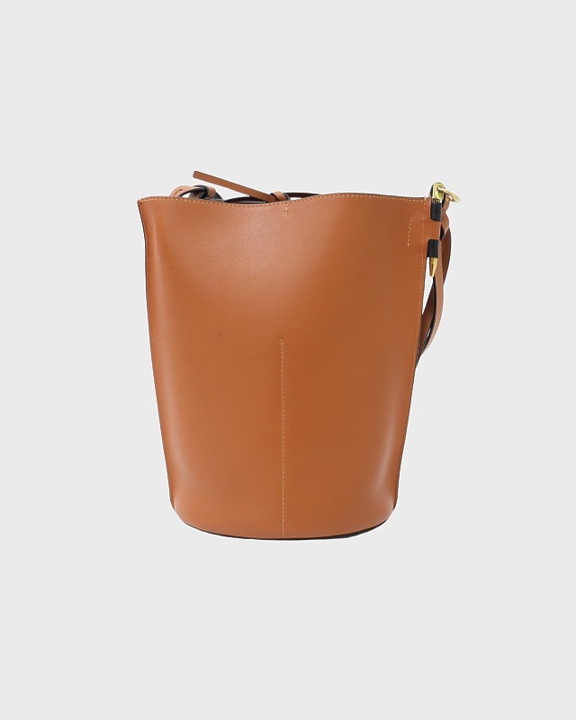 LOEWE アナグラム ゲートバケット レザーショルダーバッグ | Hedy