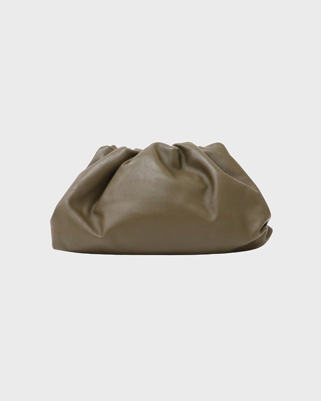 BOTTEGA VENETA ポーチレザークラッチバッグ | Hedy