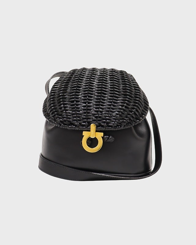 Ferragamo ガンチーニカゴレザーショルダーバッグ | Hedy