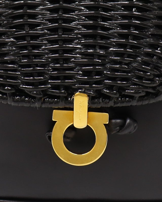 Ferragamo ガンチーニカゴレザーショルダーバッグ | Hedy