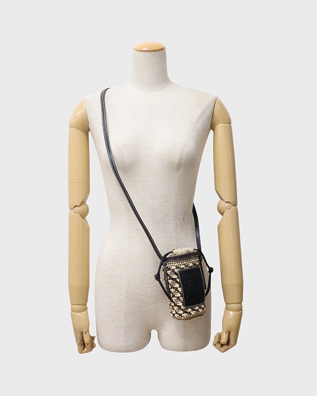 LOEWE シリンダーポケット | Hedy