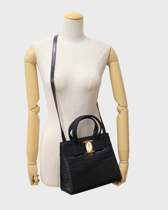 Ferragamo VARA金具型押しレザー2Wayバッグ | Hedy