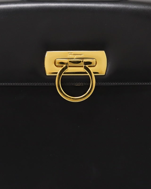 Ferragamo ガンチーニ金具2Wayバッグ | Hedy