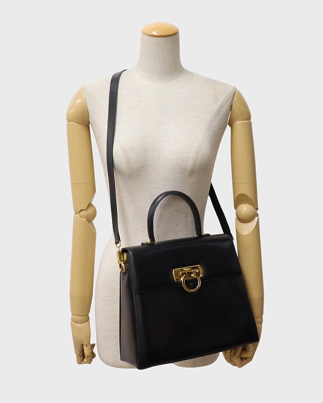 Ferragamo ガンチーニ金具2Wayバッグ | Hedy