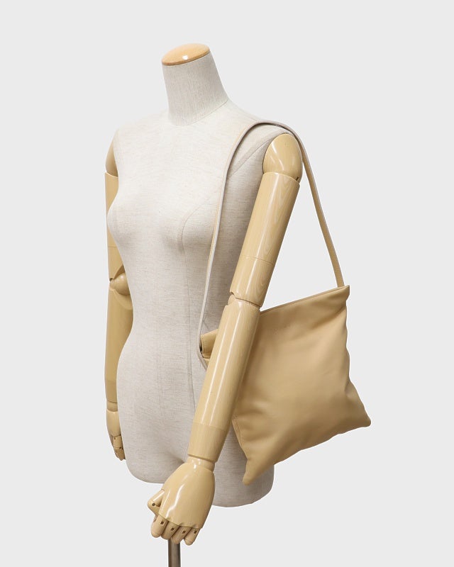 LOEWE ロゴナッパレザーショルダーバッグ | Hedy