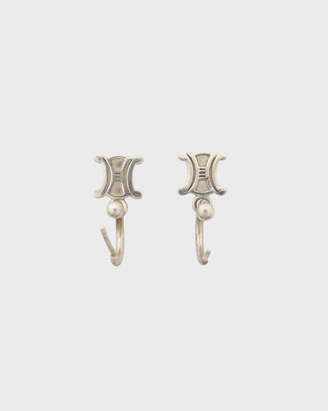 CELINE トリオンフピアス | Hedy