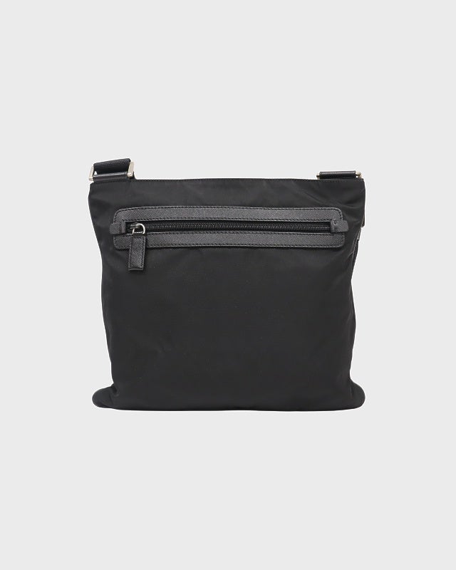 PRADA 三角ロゴ金具ナイロンショルダーバッグ | Hedy