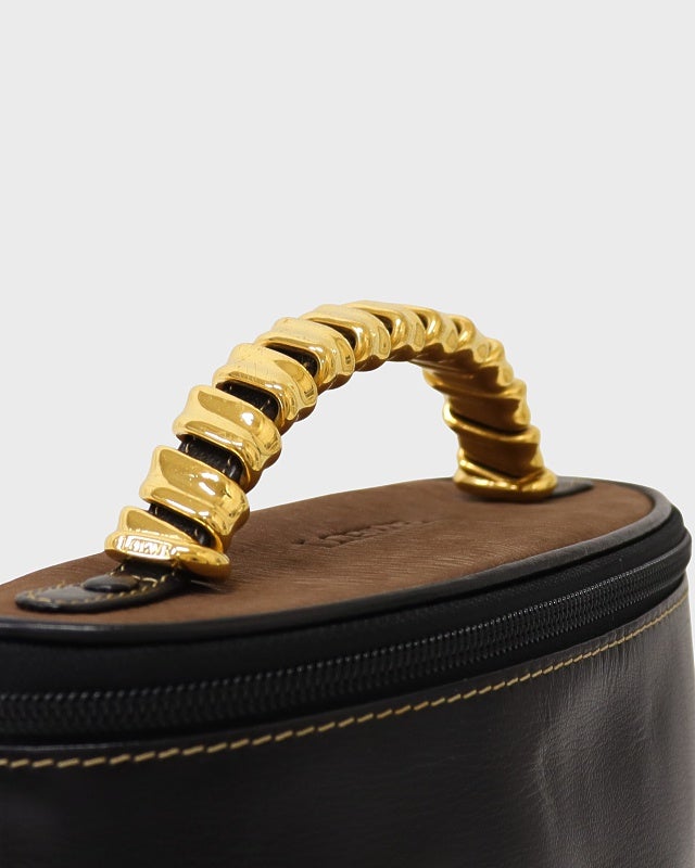LOEWE ベラスケスレザーバニティバッグ | Hedy