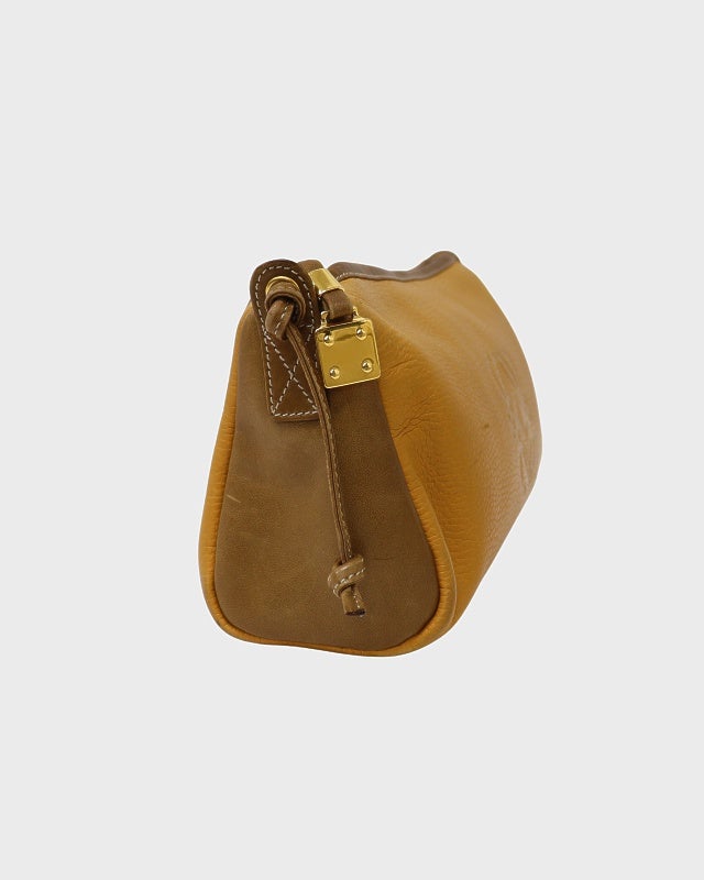 【LOEWE】メッセンジャーバッグ　アナグラム　ゴールド金具　スエード　レザー LOEWE】ロエベ 2WAYバッグ アナグラム スウェード×レザー×ゴールド金具