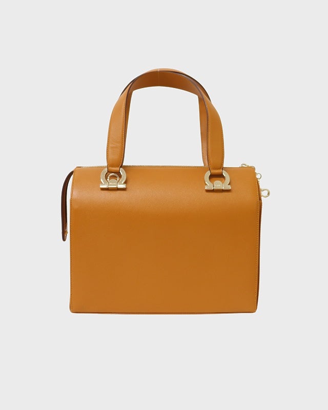 希少【Salvatore Ferragamo】ボディバッグ　ガンチーニ金具 Salvatore Ferragamo (サルヴァトーレフェラガモ) メンズ ボディバッグ