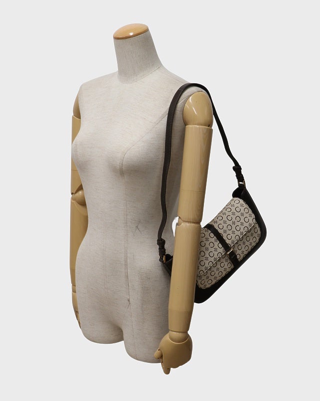 CELINE Cマカダム柄ワンショルダーバッグ | Hedy