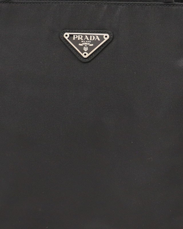 PRADA 三角ロゴ金具ナイロントートバッグ | Hedy