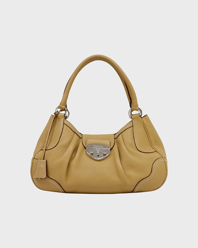 PRADA ロゴ金具レザーハンドバッグ | Hedy