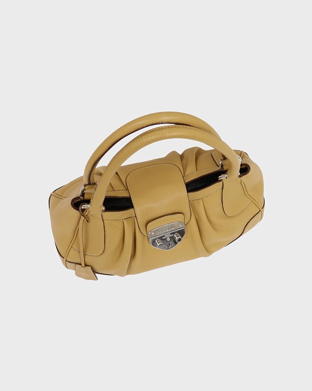 PRADA ロゴ金具レザーハンドバッグ | Hedy