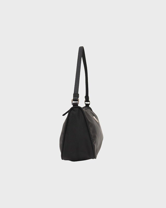 PRADA 三角ロゴ金具ナイロンワンショルダーバッグ | Hedy
