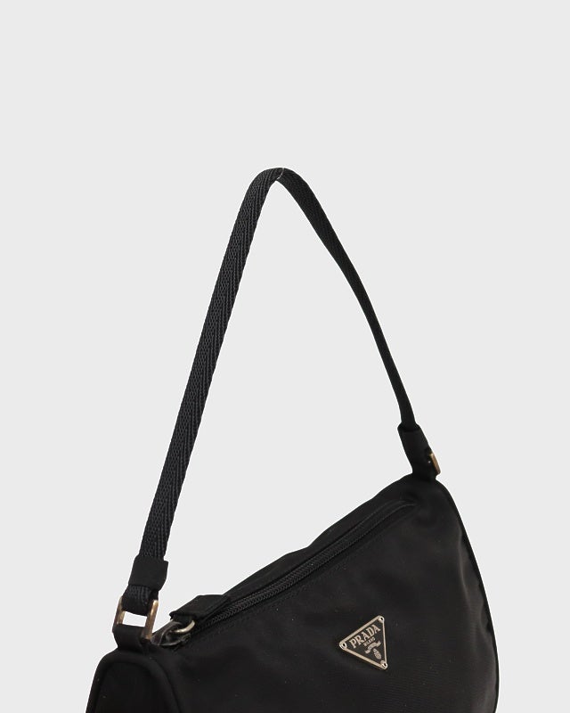 PRADA 三角ロゴ金具ナイロンワンショルダーバッグ | Hedy