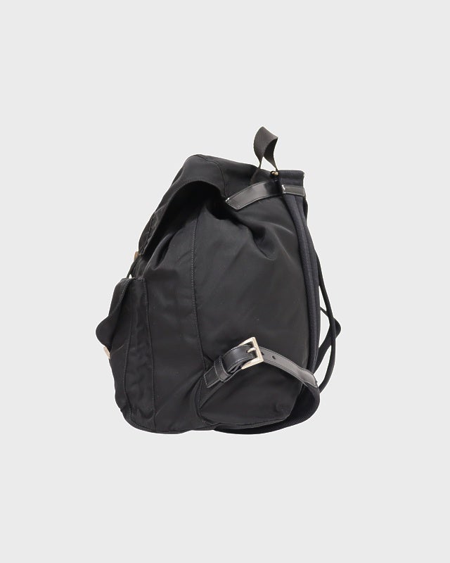 PRADA 三角ロゴ金具ナイロンリュックサック | Hedy