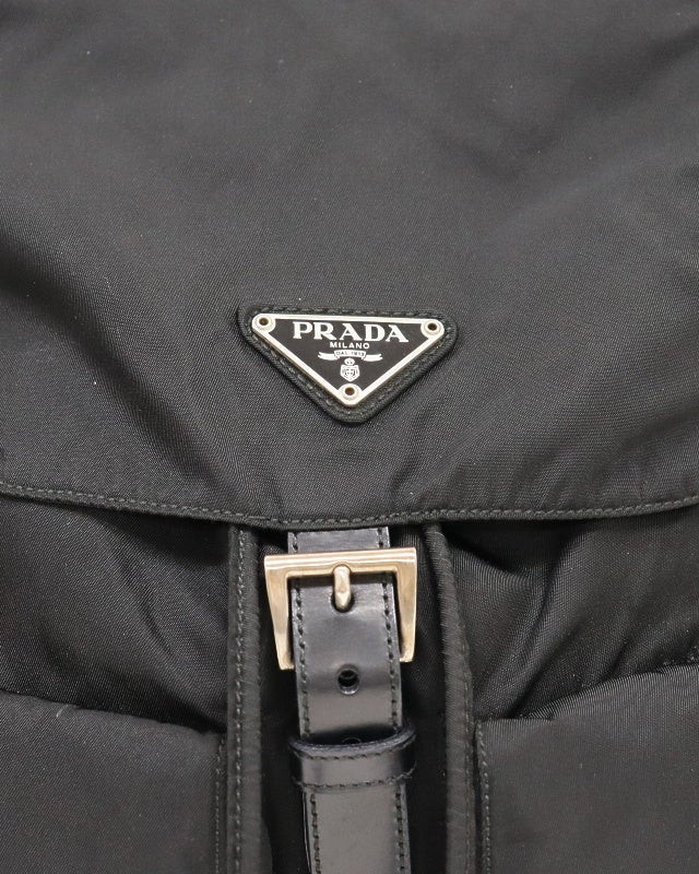 PRADA 三角ロゴ金具ナイロンリュックサック | Hedy