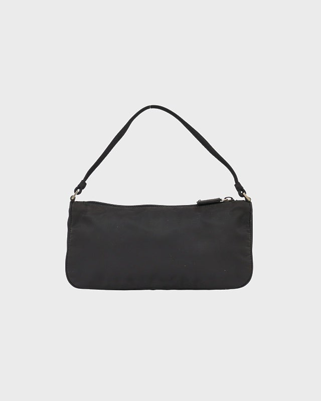 PRADA 三角ロゴ金具ナイロンワンショルダーバッグ | Hedy