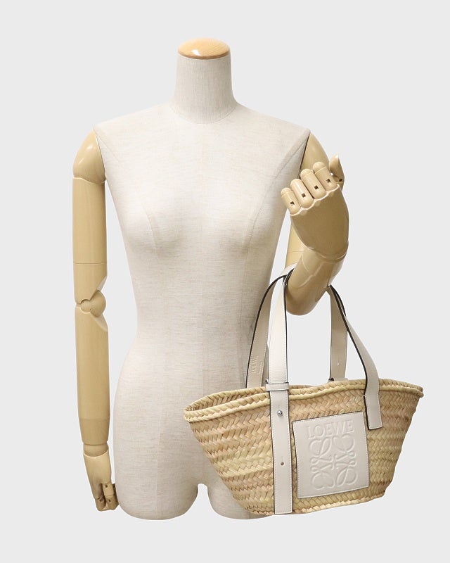 REVES ワジディムアワッド レバノン出身の劇作家 ペーパーバック　フランス語 LOEWE バスケットバッグ | Hedy